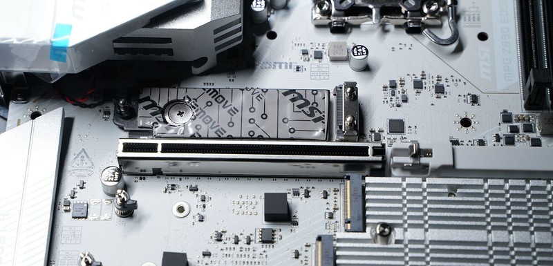 纯白战神来临 微星MPG Z890 EDGE TI WIFI主板开箱