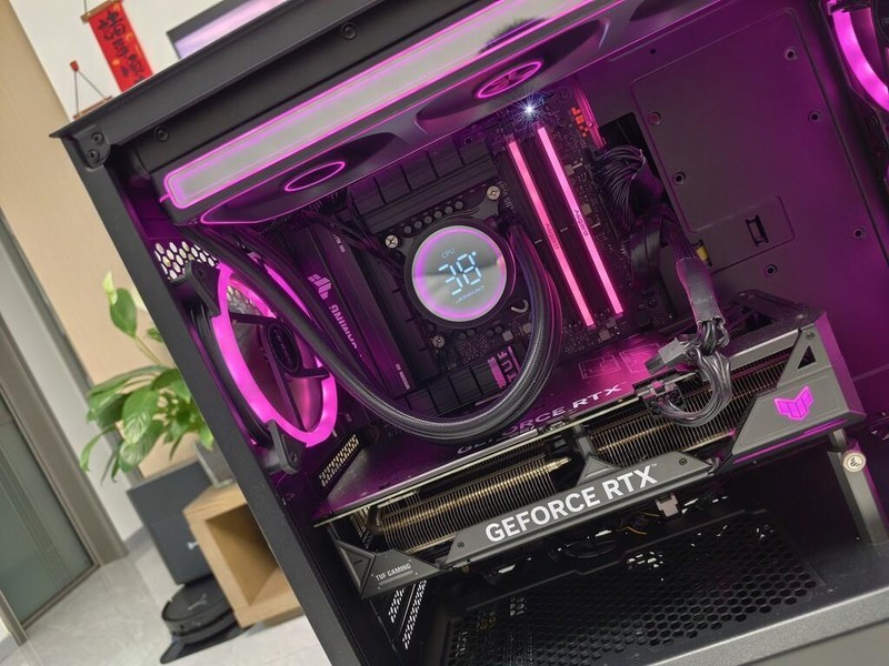 首创水冷连体式风扇，乔思伯TH-360水冷散热器颜值与性能兼顾