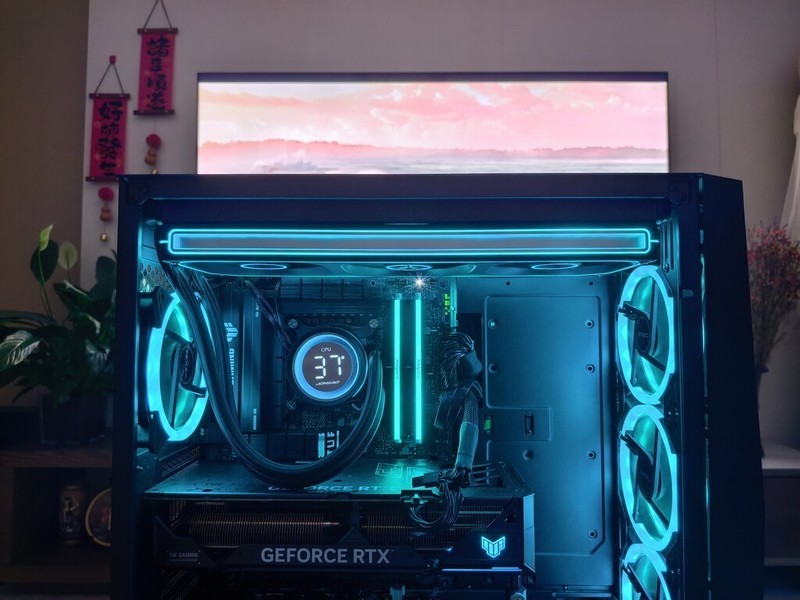 首创水冷连体式风扇，乔思伯TH-360水冷散热器颜值与性能兼顾