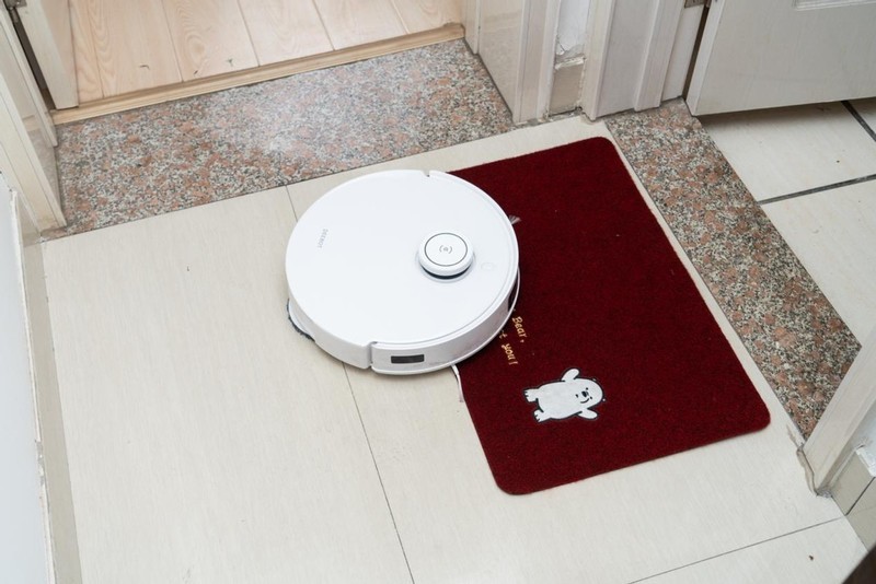 全自动扫拖跃进智能语音时代，科沃斯地宝T10 TURBO使用体验