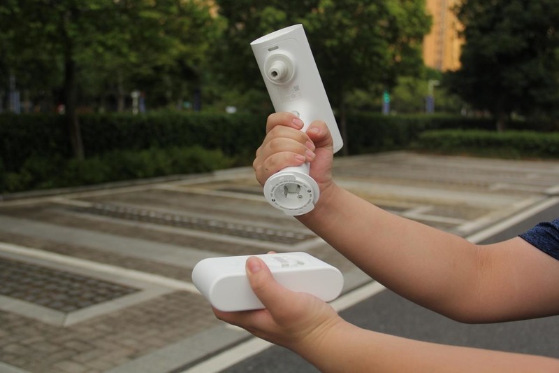 米家无线洗车机，充一次电MPV都可以轻松洗好