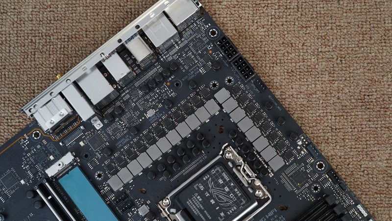 用ChatGPT写配置单靠谱吗？Ai配机PK人工配机打造的高端生产力主机