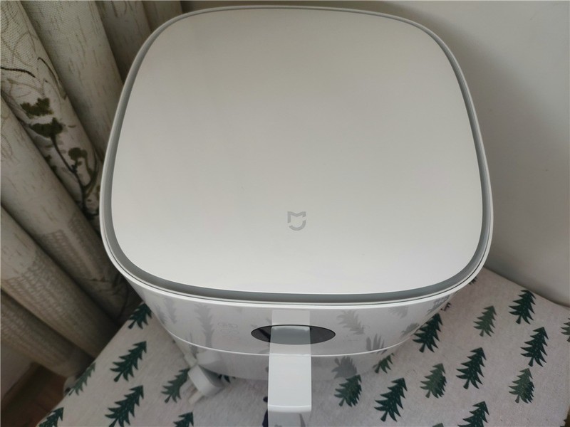 米家智能空气炸锅4.5L——烹饪免翻面，一键轻松炸万物，懒人必备