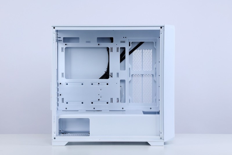 新一代特供神U小黑盒13490F性能咋样，配置咋选？装机实测告诉你