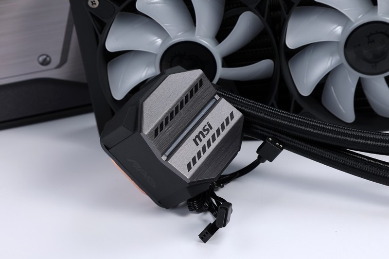 新一代特供神U小黑盒13490F性能咋样，配置咋选？装机实测告诉你