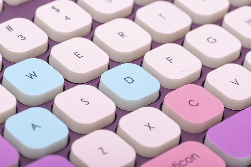 分不清色号的直男同样浪漫，给女性朋友推荐高颜值键鼠