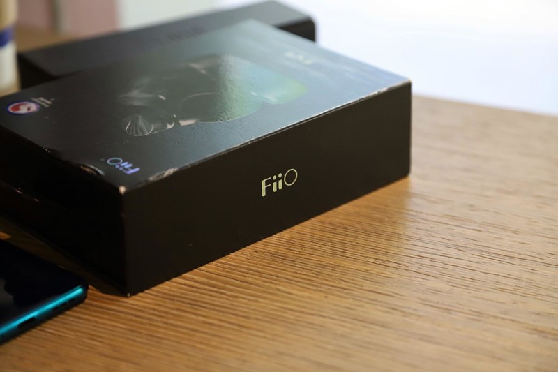纤毫毕现，飞傲（FiiO）FW5一圈两铁真无线HiFi蓝牙耳机开箱