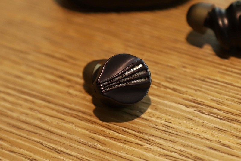 纤毫毕现，飞傲（FiiO）FW5一圈两铁真无线HiFi蓝牙耳机开箱