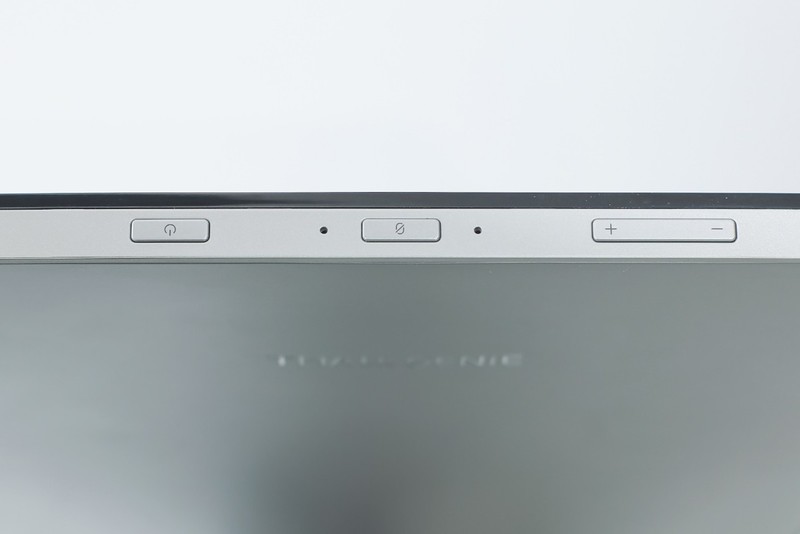 拥有一台大屏幕的天猫精灵是什么体验？天猫精灵V10开箱体验