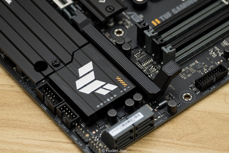 华硕主板发布：开箱图赏拆解TUF GAMING B850M-PLUS WIFI