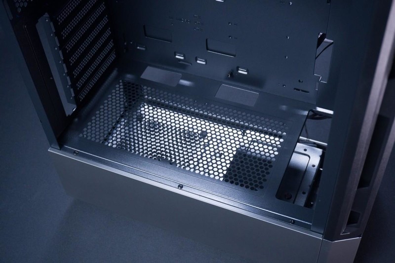 200多元买RGB机箱？应该没比它更合适的了，骨伽双刃装机