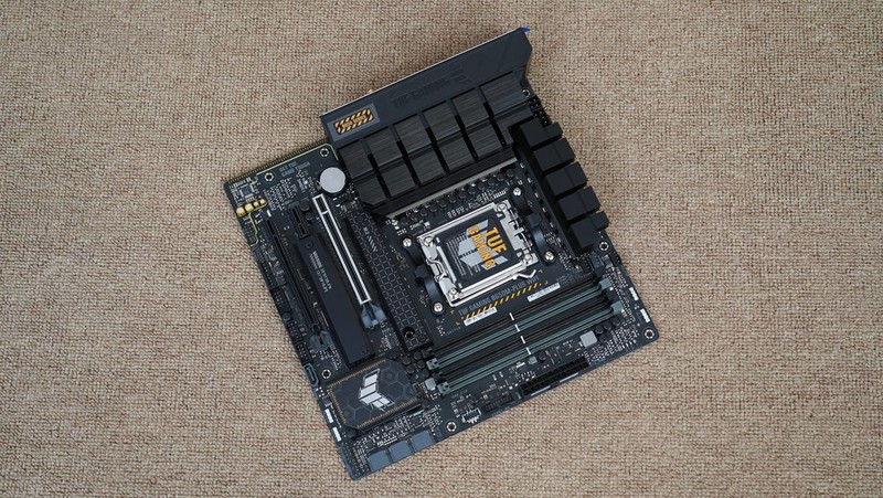 APU优化指南，教你如何免费GET R5 8600G 10%游戏性能