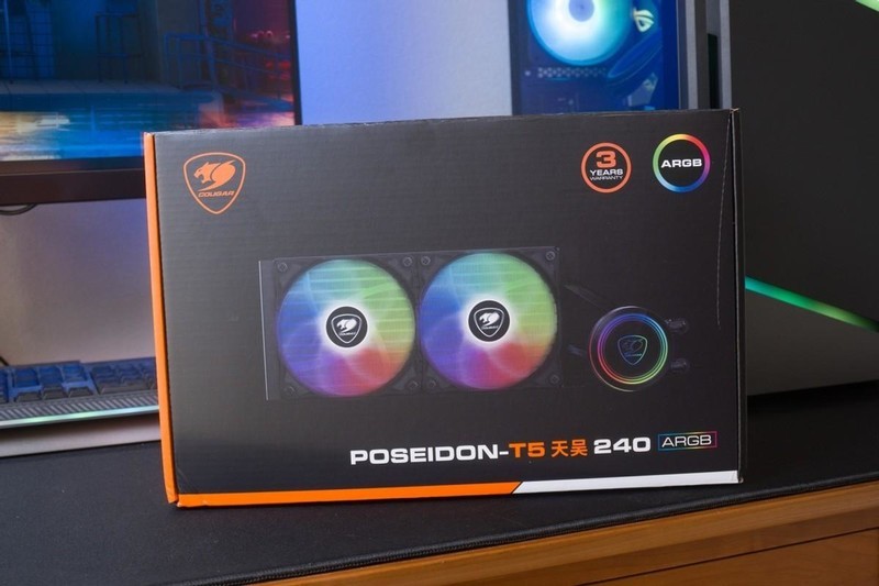 200多元买RGB机箱？应该没比它更合适的了，骨伽双刃装机