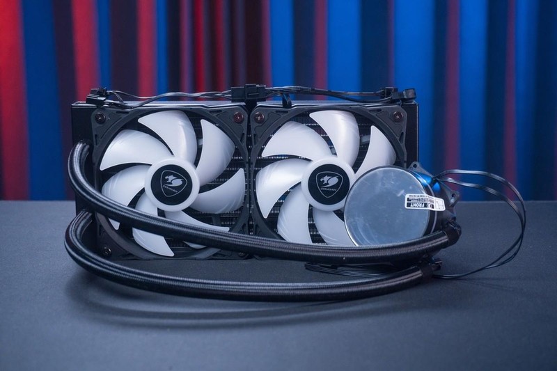 200多元买RGB机箱？应该没比它更合适的了，骨伽双刃装机