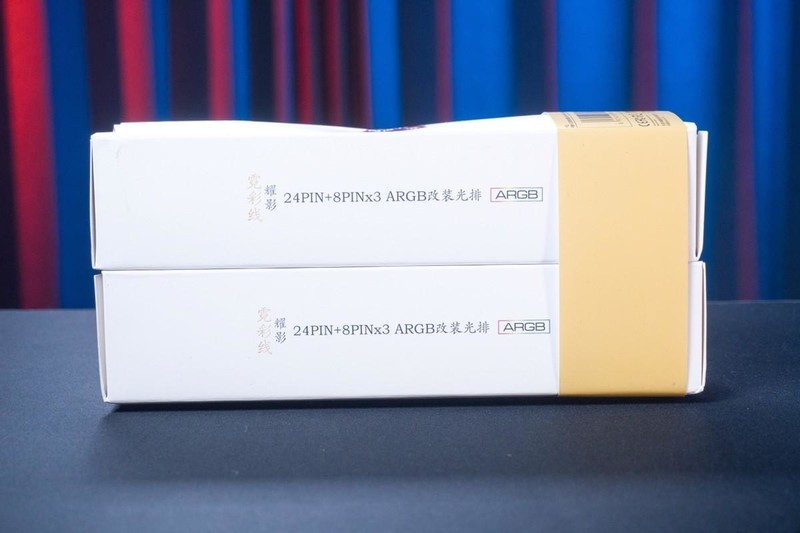 200多元买RGB机箱？应该没比它更合适的了，骨伽双刃装机