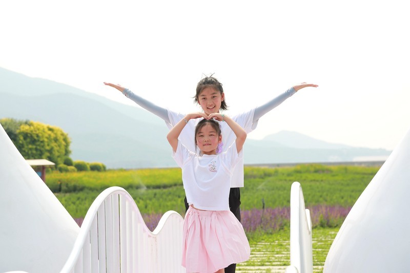 七孔桥拍萌娃（2）