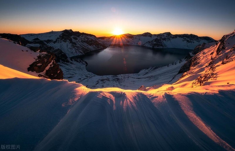 抖音电商大动作，对标淘宝拼多多：新商城版APP意欲何为？