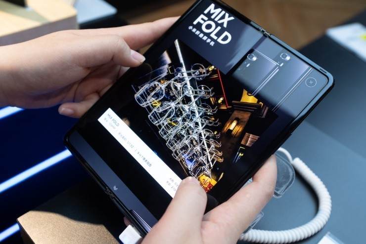 “卡脖子”不仅只针对华为，自研芯片不能停，小米澎湃冲在第一线