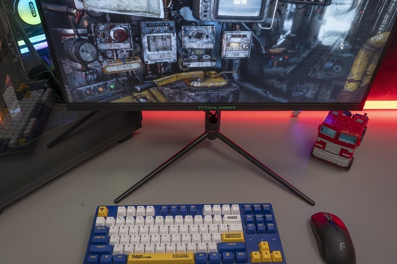 一步到位，4K 144Hz高刷爽快玩，泰坦军团P2SA2V旗舰电竞显示器