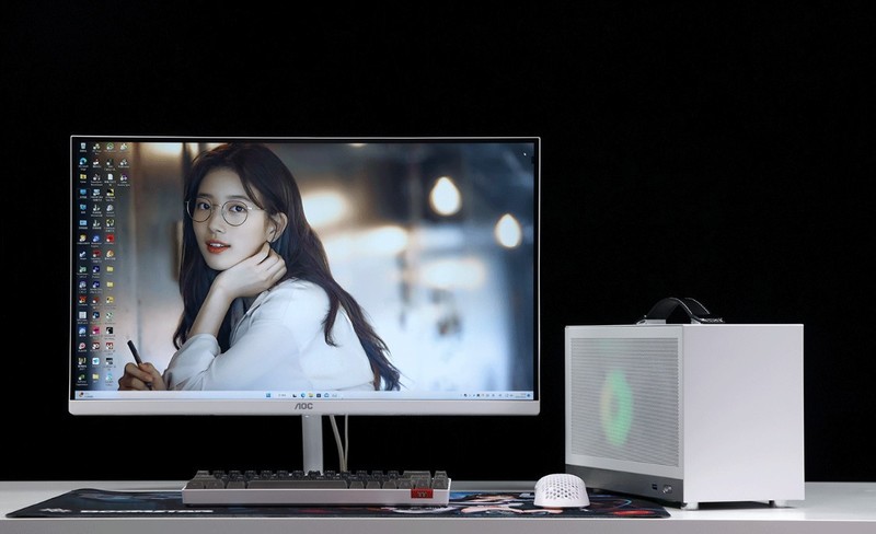 回家过年也要爽玩3A大作，将3080显卡塞进闪鳞S400小机箱攒个便携小钢炮主机