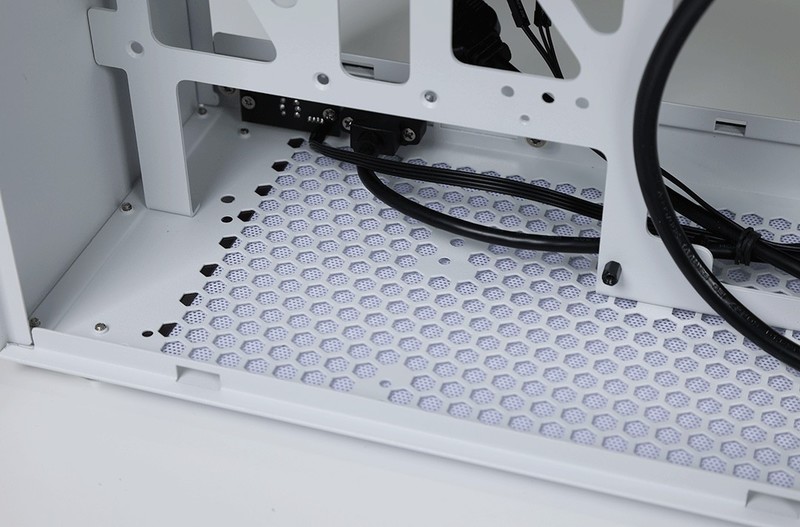 回家过年也要爽玩3A大作，将3080显卡塞进闪鳞S400小机箱攒个便携小钢炮主机