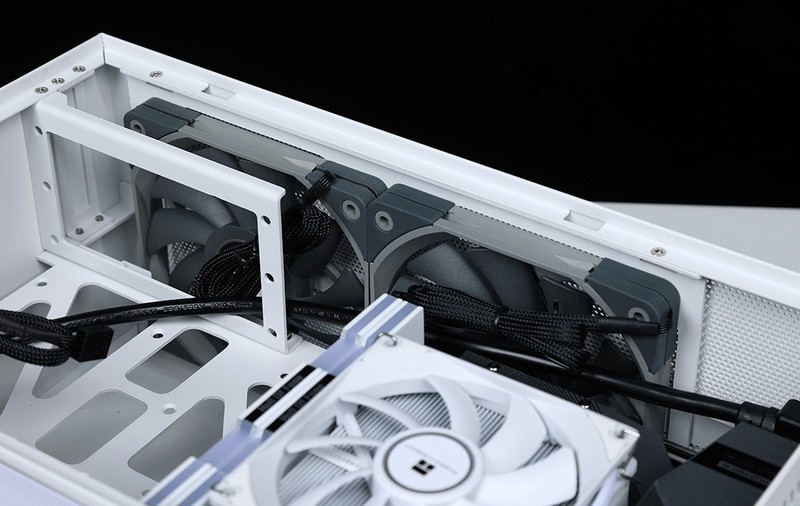 回家过年也要爽玩3A大作，将3080显卡塞进闪鳞S400小机箱攒个便携小钢炮主机