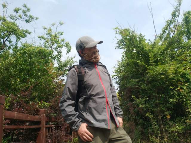 国内现在真的是卷过分了，防晒服都按不住了，开始卷遮热了