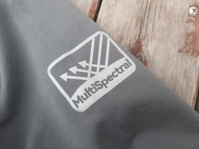 国内现在真的是卷过分了，防晒服都按不住了，开始卷遮热了