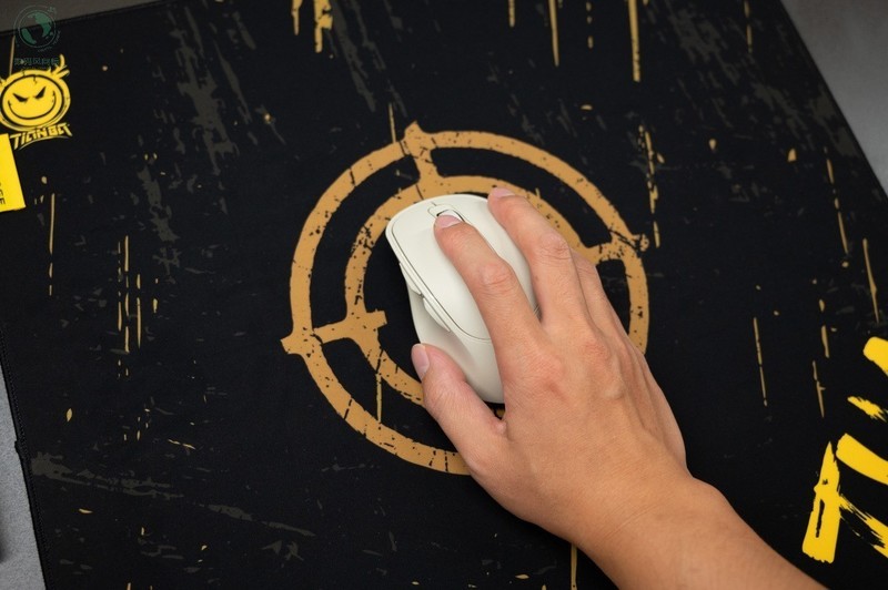 精准操控，掌控战场，YESBASE鼠标垫，职业战队的选择