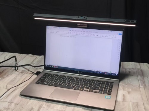 屏幕挂灯还要开灯吗？解读屏幕挂灯对屏幕有损害吗