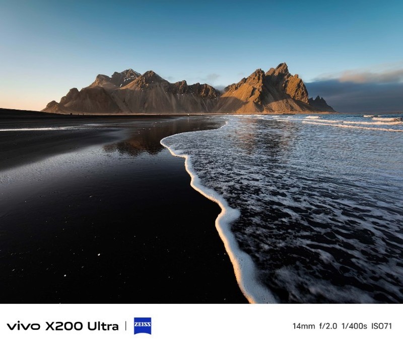 vivo X200 Ultra影像旗舰预售开启，蔡司三主摄震撼来袭