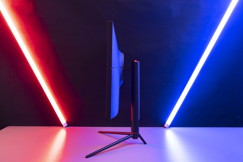 一步到位，4K 144Hz高刷爽快玩，泰坦军团P2SA2V旗舰电竞显示器