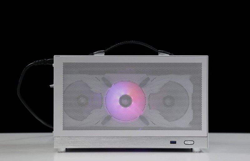 回家过年也要爽玩3A大作，将3080显卡塞进闪鳞S400小机箱攒个便携小钢炮主机