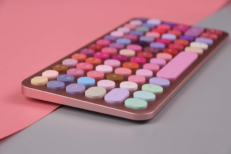 键帽色彩玩出花！支持多模连接，雷柏ralemo Pre 2 mini彩妆键盘体验