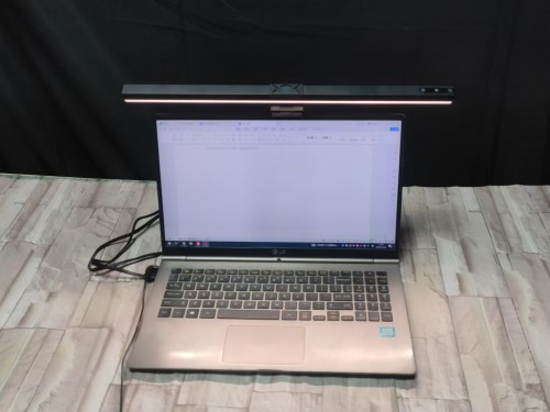 屏幕挂灯还要开灯吗？解读屏幕挂灯对屏幕有损害吗