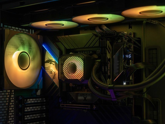 一键9600MHz，微星MEG Z890 UNIFY-X主板傻瓜超频教学