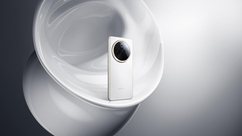 vivo Y300 Pro全面评测，超大电池带来持久续航，外观屏幕更加分