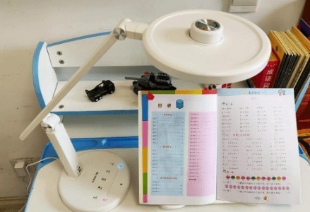 上千块的台灯是智商税吗？揭秘！劣质护眼台灯的四大智商税陷阱