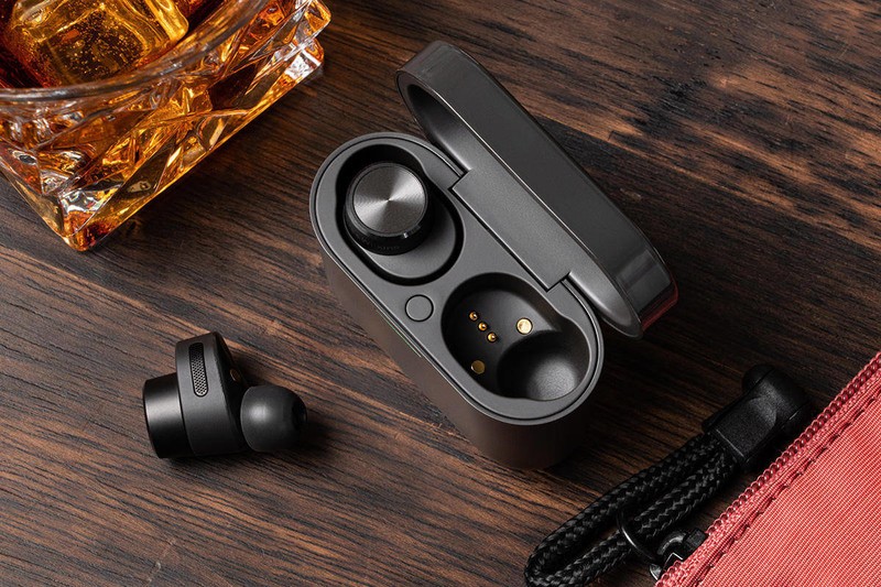 宝华韦健PI5：拒绝暴力降噪，感受世界顶级品牌的平衡艺术