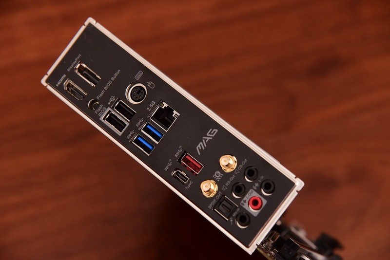 显卡不降价，亮机显卡走起！GTX1050TI&RX6400？