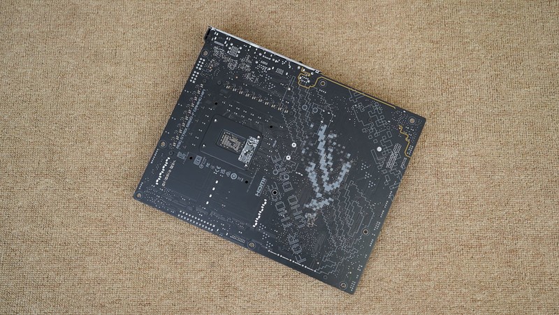经典进化再升级，ROG STRIX B860-F GAMING WIFI主板开箱图赏