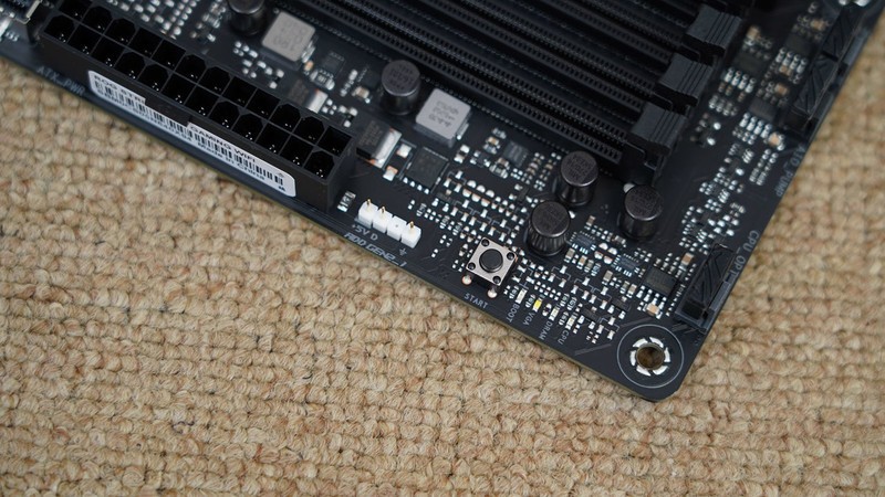 经典进化再升级，ROG STRIX B860-F GAMING WIFI主板开箱图赏