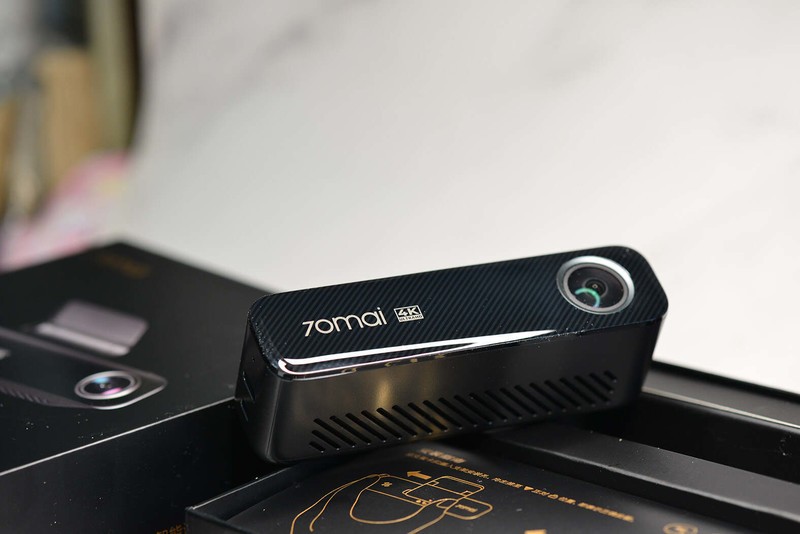 碰瓷新花样防不胜防？还好我有秘密武器：70迈智能行车记录仪M800