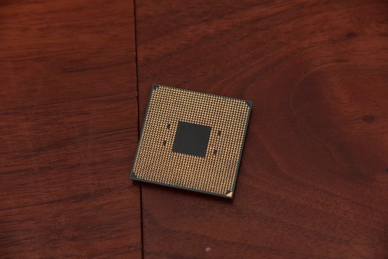 显卡不降价，亮机显卡走起！GTX1050TI&RX6400？