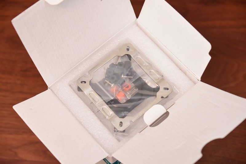 显卡不降价，亮机显卡走起！GTX1050TI&RX6400？