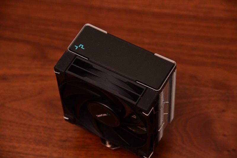 显卡不降价，亮机显卡走起！GTX1050TI&RX6400？