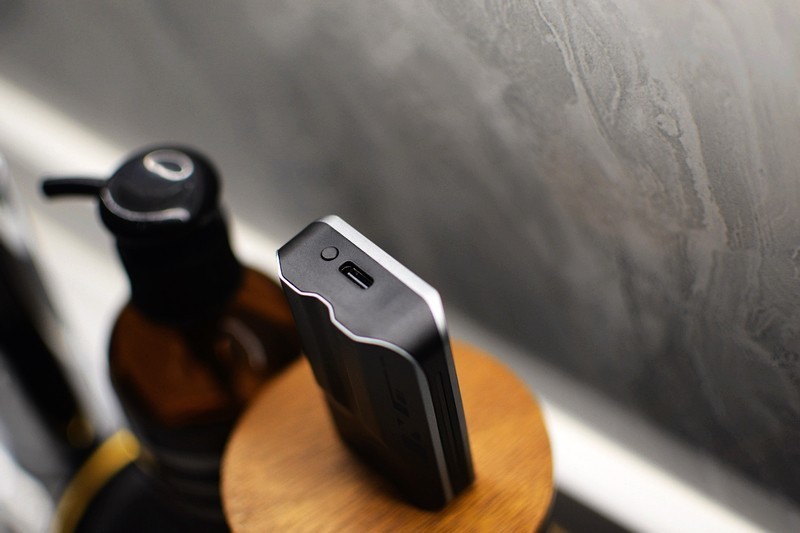 科技和复古并存 抗菌抗病毒涂层 猫王XOG-SpeedX蓝牙耳机