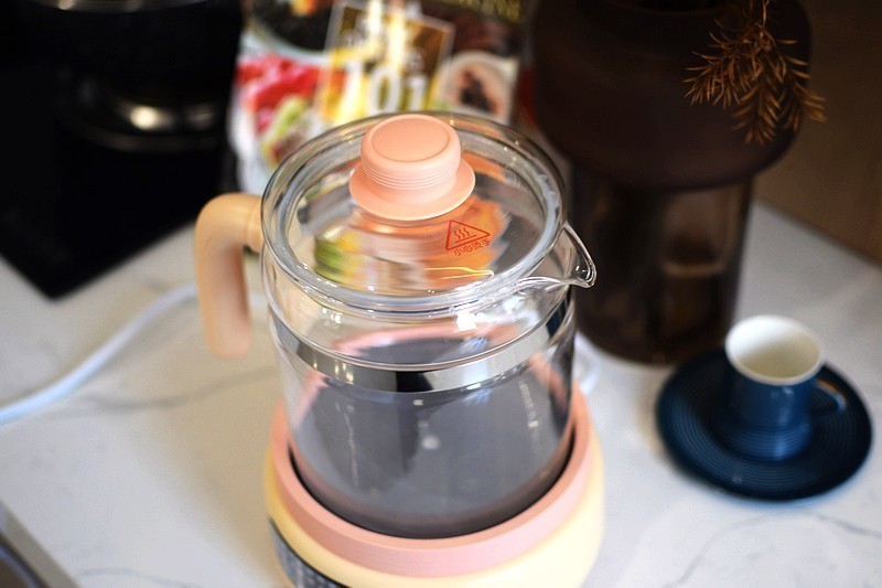 母婴居家好物 能烧水还能做辅食的恒温水壶也太香了吧！