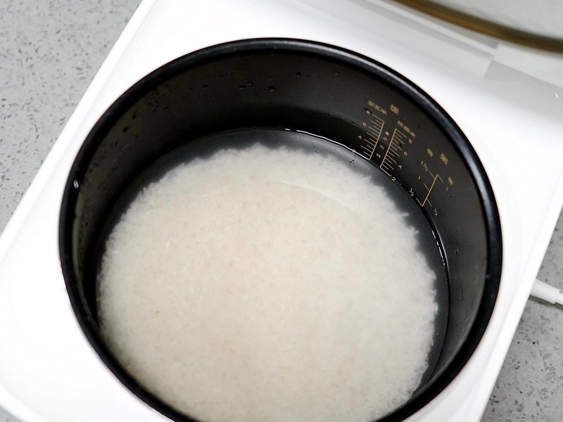 28分钟快煮，4L大容量，米家电饭煲C1 Pro才两百多，确定没错？