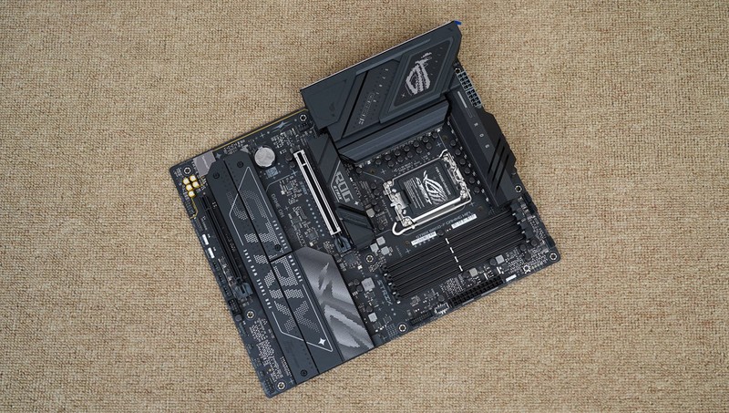 经典进化再升级，ROG STRIX B860-F GAMING WIFI主板开箱图赏